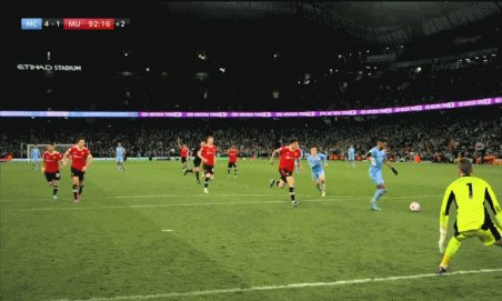 1646591070487049885.gif 曼联91B.gif